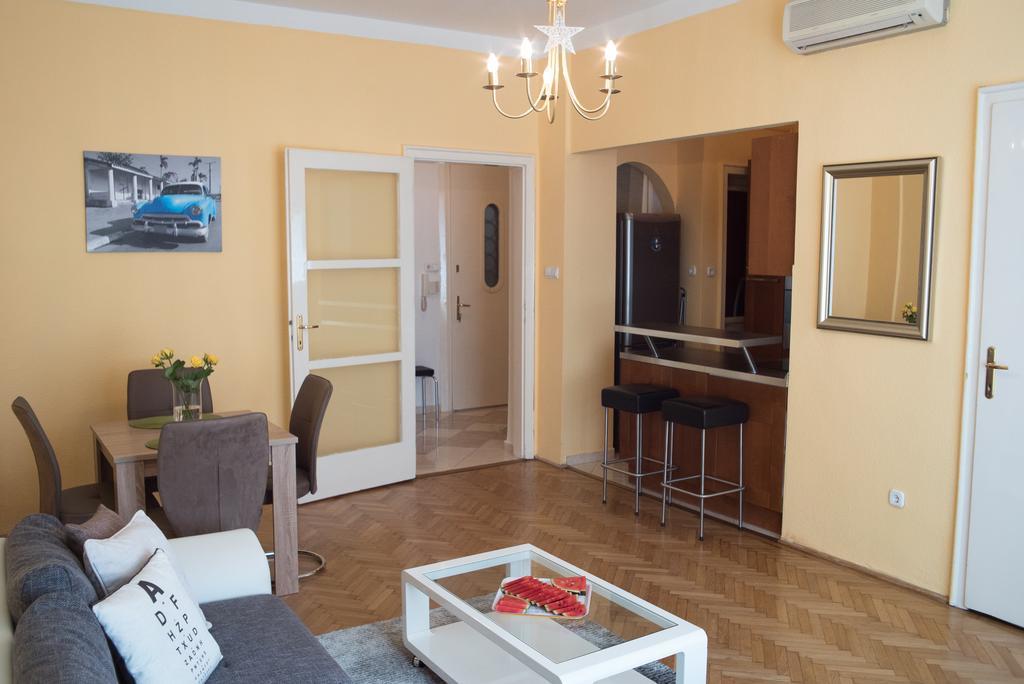 Rebecca Apartment Next To Synagogue Budapest Bagian luar foto