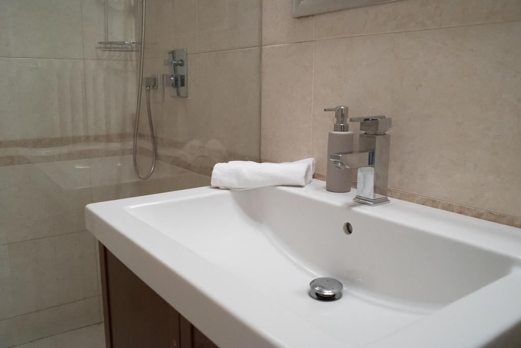 Rebecca Apartment Next To Synagogue Budapest Bagian luar foto