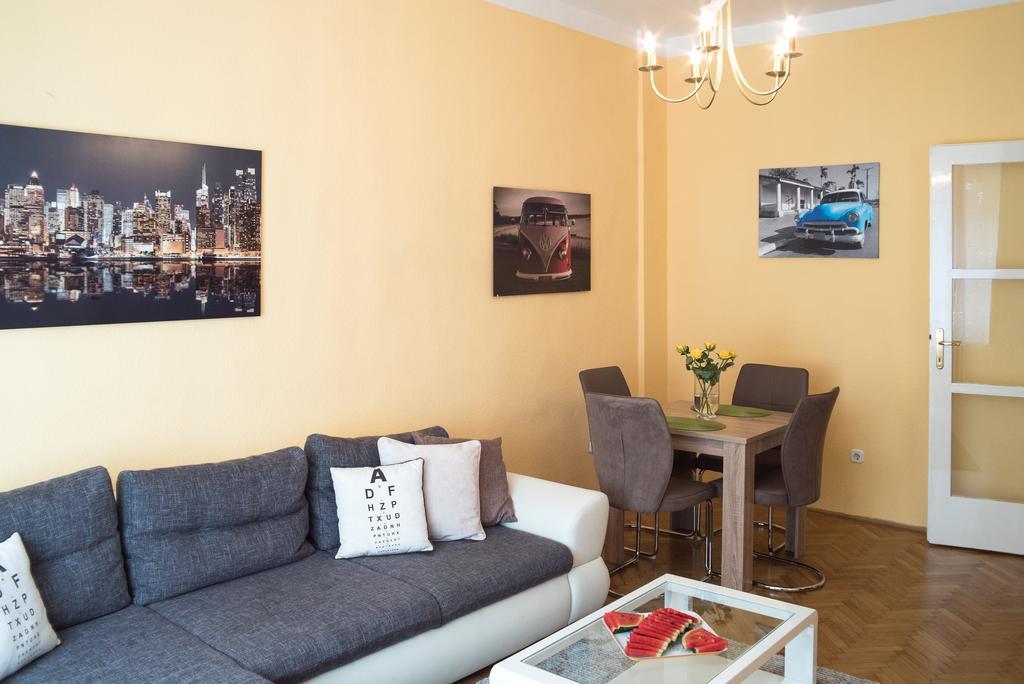 Rebecca Apartment Next To Synagogue Budapest Bagian luar foto